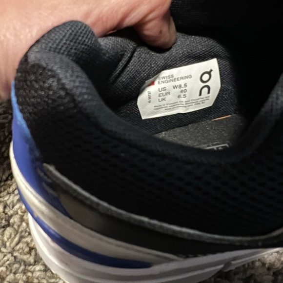 Limited Ed On Cloud - Picture 3 of 3